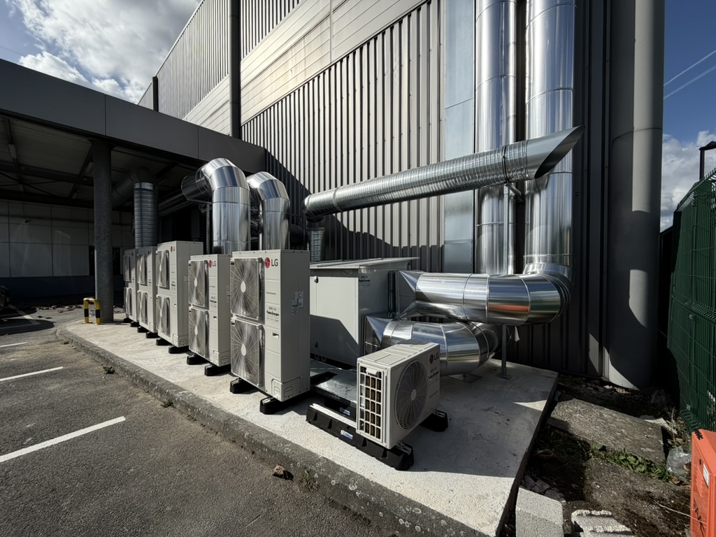 Groupes extérieurs LG et réseaux de gaines calorifugées